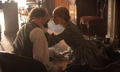 Ralph Fiennes’ THE INVISIBLE WOMAN Trailer